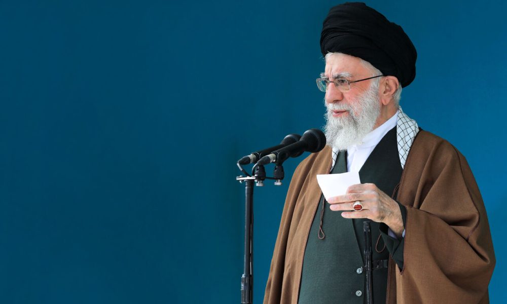 مقام معظم رهبری (حفظکم الله)